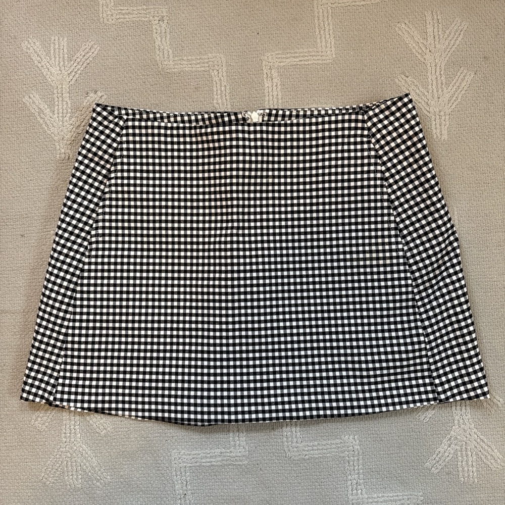 Urban Outfitters Black and White Gingham Mini Skirt
